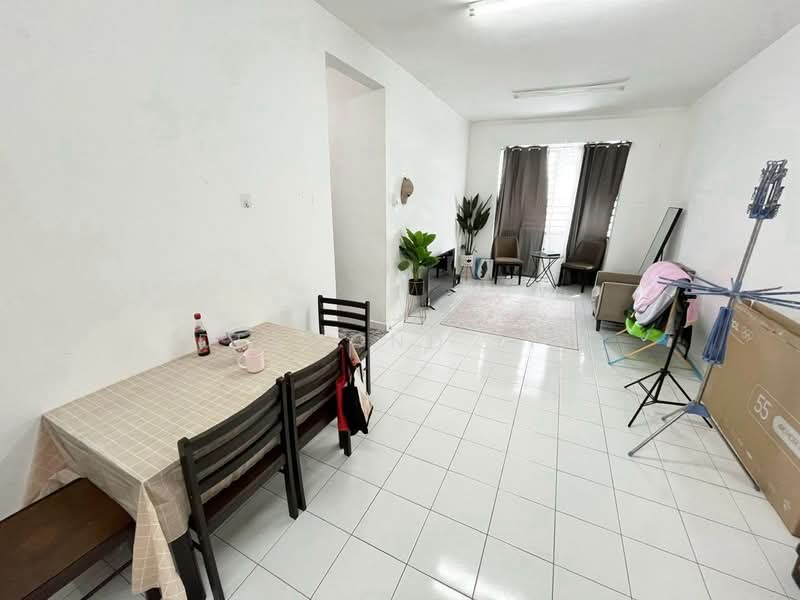 Servis Apartment untuk Dijual di Nusa Perdana Serviced Apartment - Desmond Lim - Dining Room - PropertyGuru.com.my