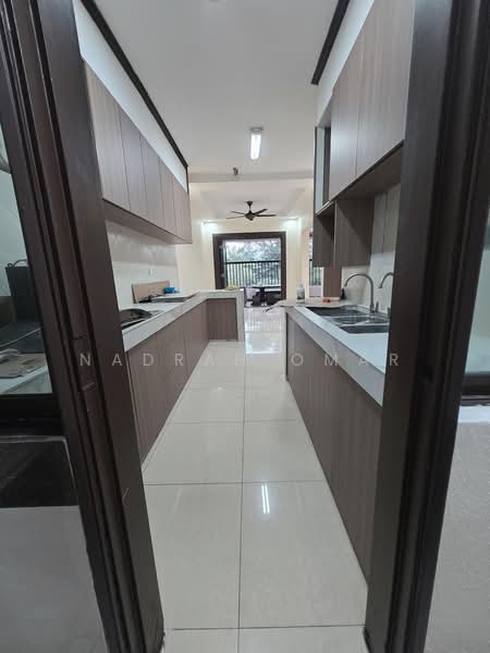 Condominium for Rent at Armanee - Nadrah Omar - Kitchen - PropertyGuru.com.my