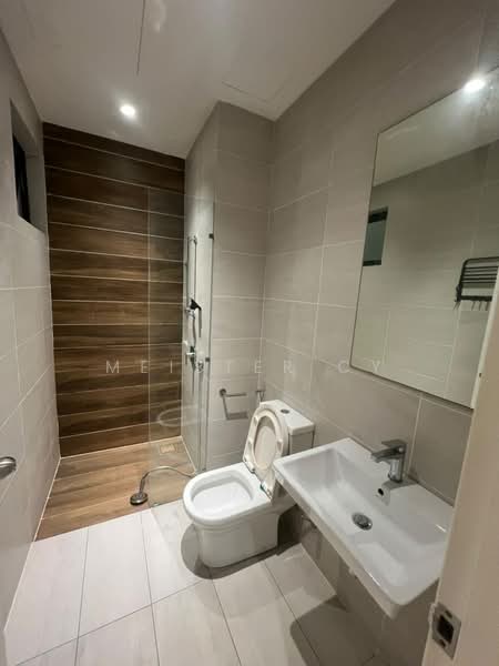 Servis Apartment untuk Disewa di UNIO Residence - Meister CY - Bathroom - PropertyGuru.com.my