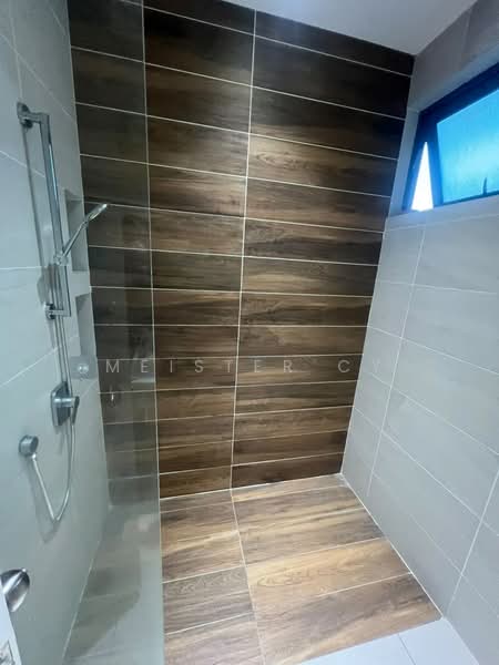 Servis Apartment untuk Disewa di UNIO Residence - Meister CY - Bathroom - PropertyGuru.com.my