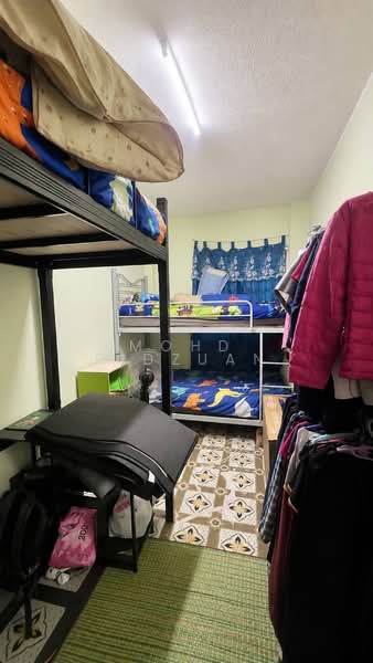 Rumah Flat untuk Dijual di Inai - Mohd Ridzuan - Bedroom - PropertyGuru.com.my