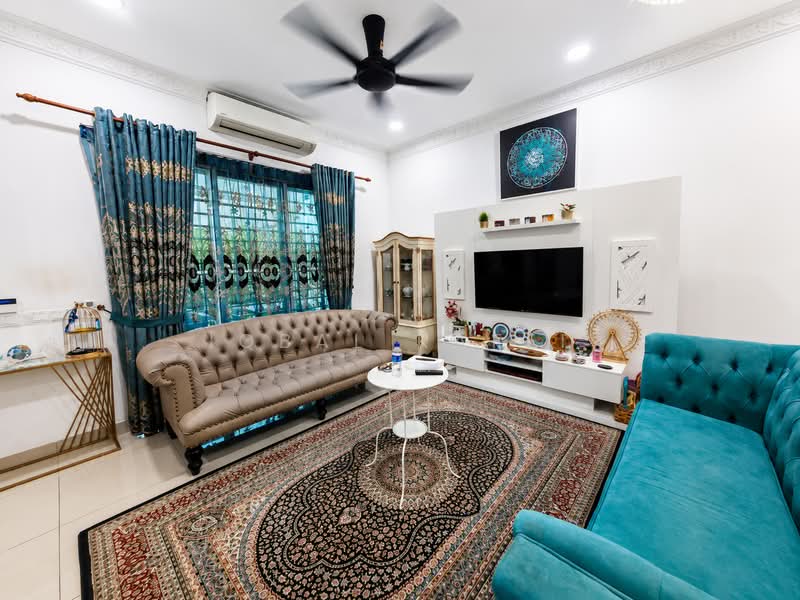 Rumah Teres 2 Tingkat untuk Dijual di Sepang (Selangor) - Iqbal Rafei - Living Room - PropertyGuru.com.my