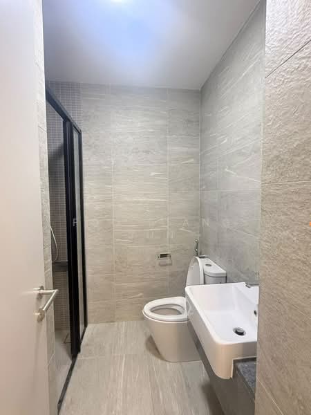 Servis Apartment untuk Disewa di Edelweiss @ Tropicana Gardens - Foo Siang Jun - Bathroom - PropertyGuru.com.my