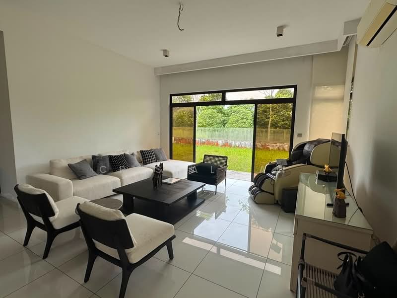 Cluster House for Rent in Horizon Hills (Iskandar Puteri (Nusajaya)) - Crystal Tan - Living Room - PropertyGuru.com.my