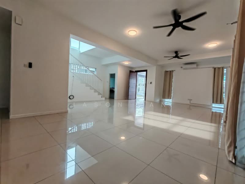 Semi-Detached House for Rent in Taman Equine (Seri Kembangan) - Jason Tan - Living Room - PropertyGuru.com.my