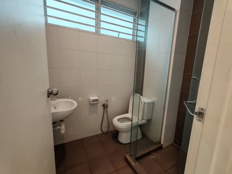 Semi-Detached House for Rent in Taman Equine (Seri Kembangan) - Jason Tan - Bathroom - PropertyGuru.com.my