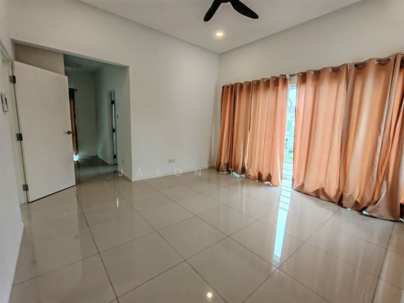 Semi-Detached House for Rent in Taman Equine (Seri Kembangan) - Jason Tan - Living Room - PropertyGuru.com.my