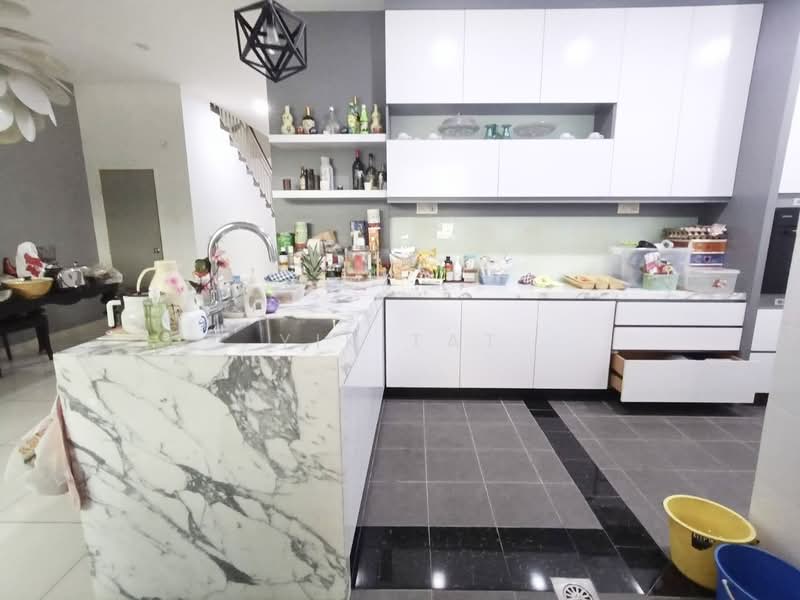Rumah Teres 2 Tingkat untuk Dijual di Taman Laguna (Johor Bahru) - Yik Tat - PropertyGuru.com.my