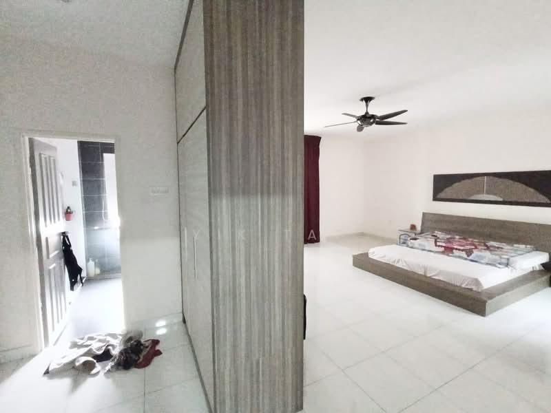 Rumah Teres 2 Tingkat untuk Dijual di Taman Laguna (Johor Bahru) - Yik Tat - PropertyGuru.com.my