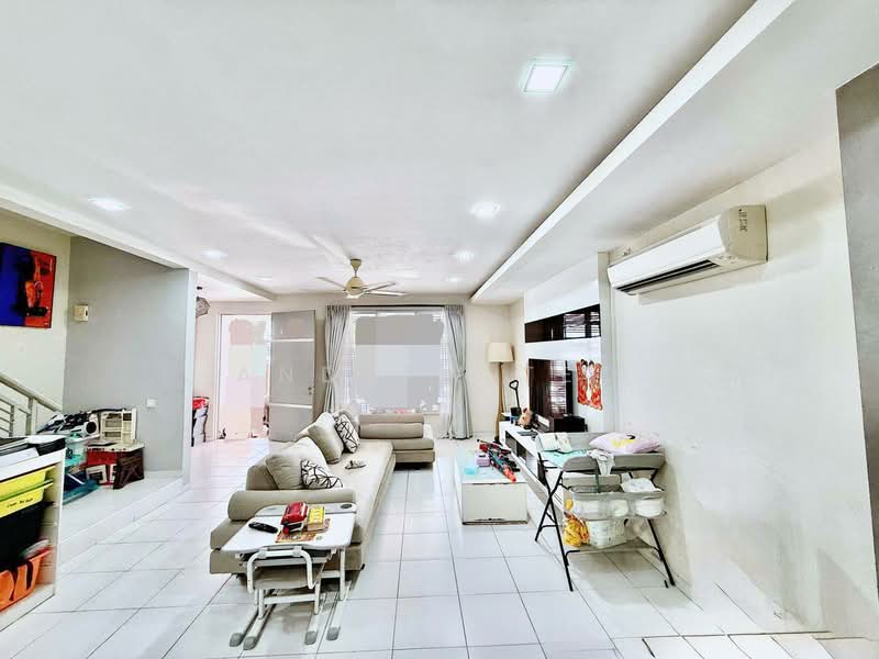 2-storey Terraced House for Sale in Bukit Indah (Iskandar Puteri (Nusajaya)) - Andrew Teo - Living Room - PropertyGuru.com.my