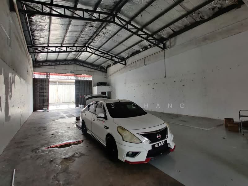 Terrace Factory for Rent in Taman Industri Sungai Buloh (Sungai Buloh) - Dennis Chang - Interior - PropertyGuru.com.my