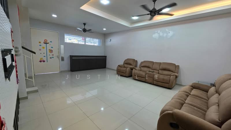 3-storey Terraced House for Sale in Kajang (Selangor) - Justin Lee - Living Room - PropertyGuru.com.my