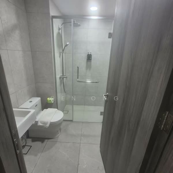 Service Residence for Sale at Agile Bukit Bintang - Den Ong - Bathroom - PropertyGuru.com.my