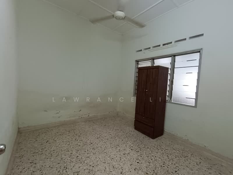 1-storey Terraced House for Sale in Taman Bukit Beruang (Bukit Baru) - Lawrance Lim - PropertyGuru.com.my