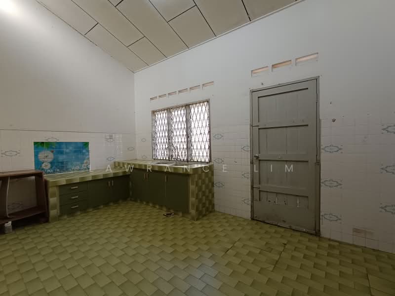 1-storey Terraced House for Sale in Taman Bukit Beruang (Bukit Baru) - Lawrance Lim - PropertyGuru.com.my