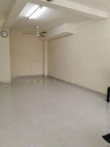 Rumah Teres untuk Disewa di Kota Kemuning (Shah Alam) - Canly Tee - Living Room - PropertyGuru.com.my