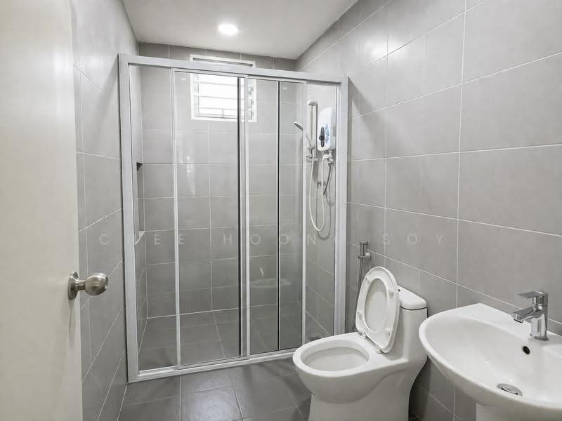 Service Residence for Rent at Savanna Executive Suite @ Southville City - CHEE HOONG SOY - Bathroom - PropertyGuru.com.my