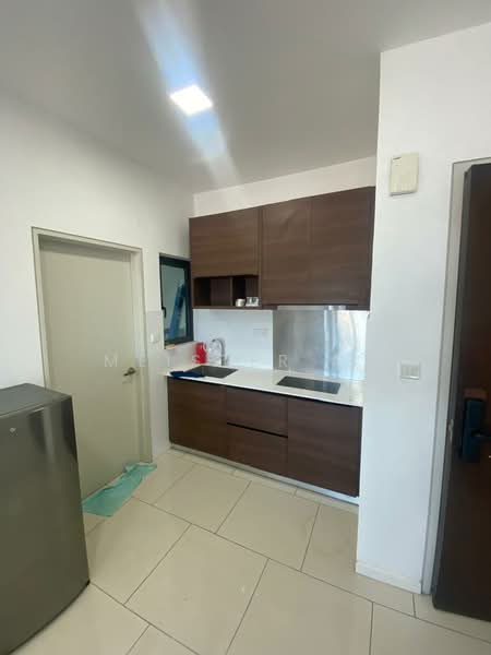 Servis Apartment untuk Disewa di Three33 Residence - Meister CY - Kitchen - PropertyGuru.com.my