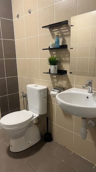 Service Residence for Sale at Skypod Residence - Elysia Heng - Bathroom - PropertyGuru.com.my