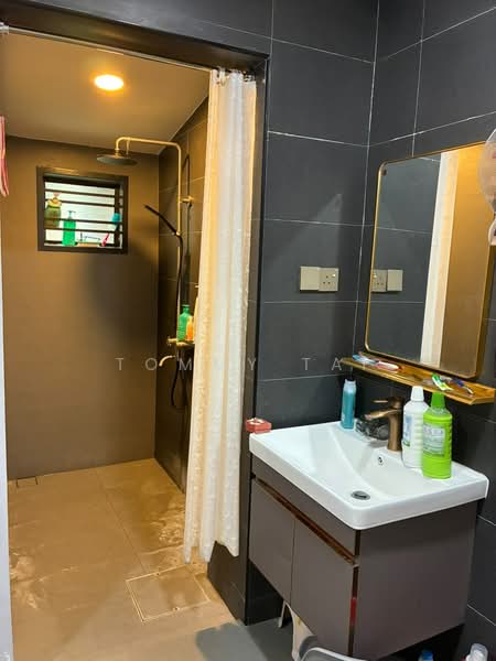 Rumah Teres 1 Tingkat untuk Dijual di Taman Skudai Baru (Skudai) - Tommy Tai - Bathroom - PropertyGuru.com.my