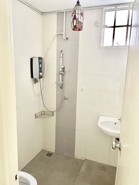 Semi-Detached House for Sale in Taman Seri Impian (Bukit Mertajam) - Shirley Ong - Bathroom - PropertyGuru.com.my