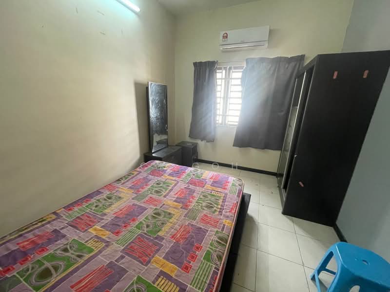 Rumah Berkembar untuk Disewa di Bukit Gambir (Gelugor) - CK Goh - Bedroom - PropertyGuru.com.my