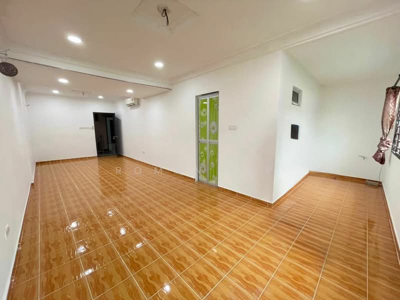 2.5-storey Terraced House for Sale in Desa Puteri (Rawang) - Roman Yap - PropertyGuru.com.my