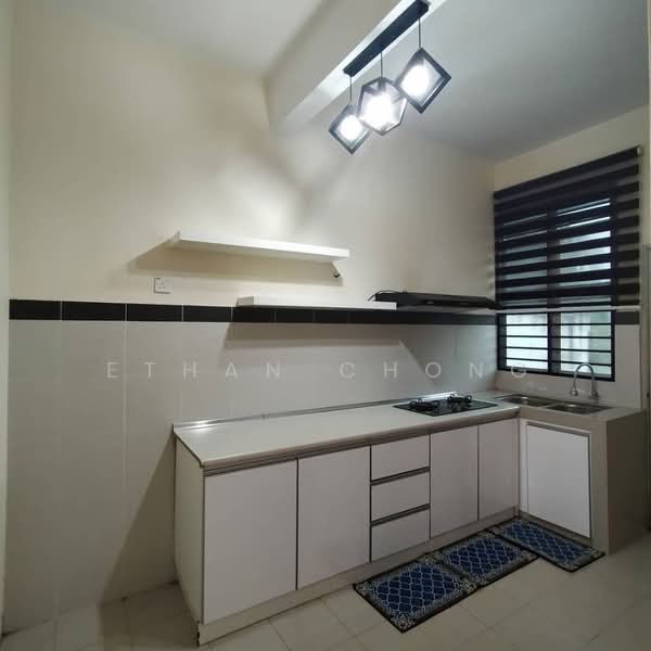 Rumah Teres 2 Tingkat untuk Disewa di Jalan Kebun (Klang) - Ethan Chong - Kitchen - PropertyGuru.com.my