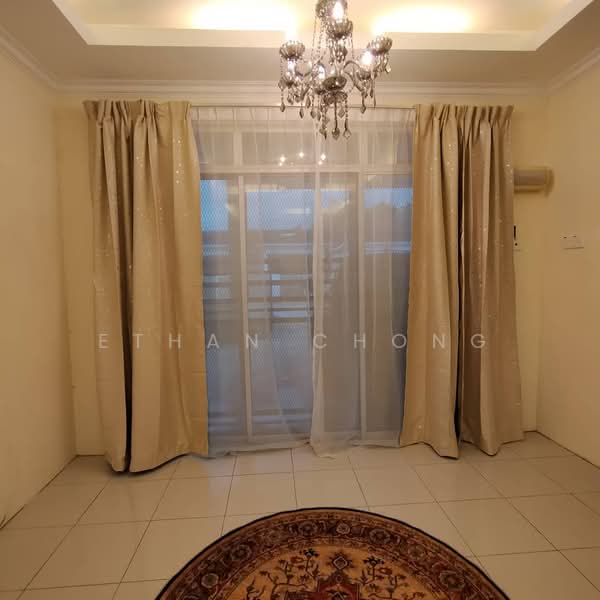 Rumah Teres 2 Tingkat untuk Disewa di Jalan Kebun (Klang) - Ethan Chong - Living Room - PropertyGuru.com.my
