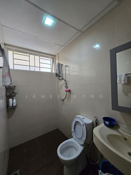Condominium for Rent at Platinum Lake PV 20 - James Wong - Bathroom - PropertyGuru.com.my
