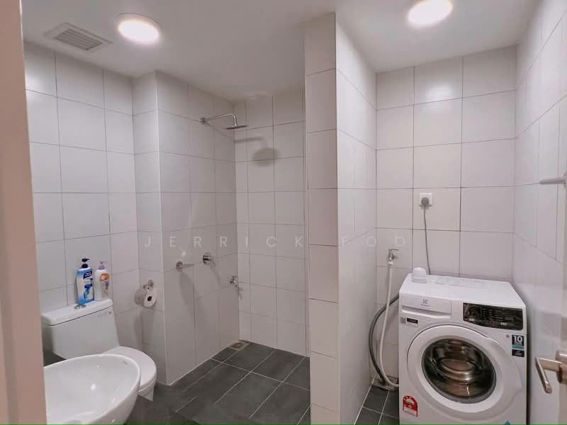 Servis Apartment untuk Dijual di Chambers - Jerrick Foo - Bathroom - PropertyGuru.com.my