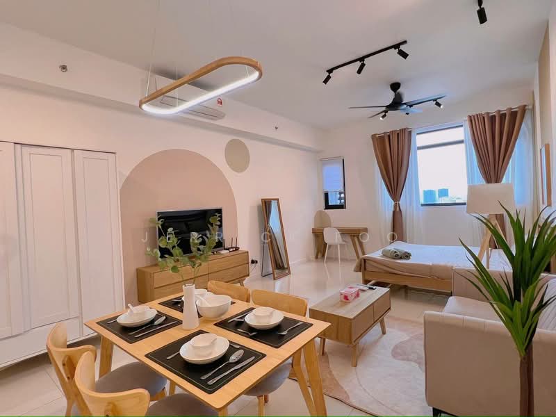 Servis Apartment untuk Dijual di Chambers - Jerrick Foo - Living Room - PropertyGuru.com.my