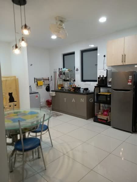 Servis Apartment untuk Dijual di Kenwingston Skylofts - HL Tang - PropertyGuru.com.my