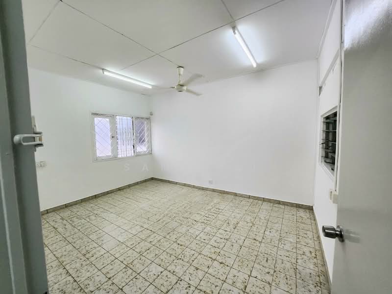 Semi-Detached House for Sale in Taman Pelangi (Johor Bahru) - Sam Chai - Interior - PropertyGuru.com.my