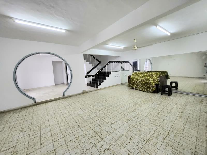 Semi-Detached House for Sale in Taman Pelangi (Johor Bahru) - Sam Chai - Interior - PropertyGuru.com.my