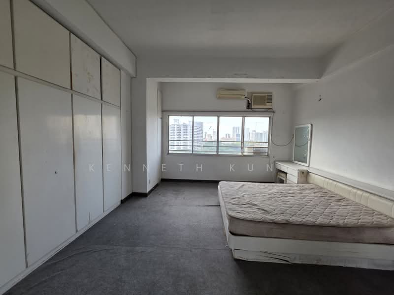 Pangsapuri untuk Dijual di Sunrise Tower - Kenneth Kung - Bedroom - PropertyGuru.com.my