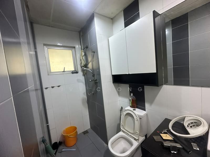 Kondominium untuk Dijual di The Wharf Residence - Ivy Chong - Bathroom - PropertyGuru.com.my