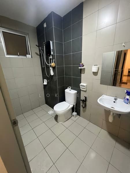 Service Residence for Rent at SkyLake Residence - Lok Teh - Bathroom - PropertyGuru.com.my