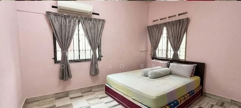 Rumah Teres untuk Dijual di Taman Ungku Tun Aminah (Skudai) - Mohamad Rahfi - Bedroom - PropertyGuru.com.my