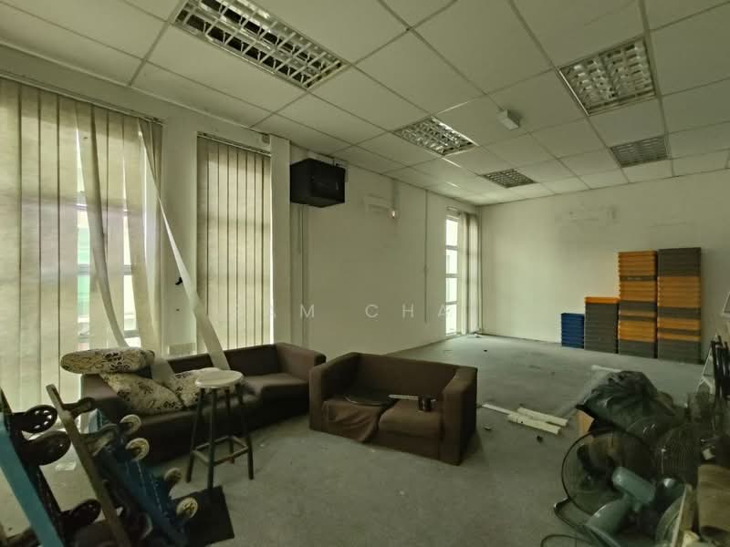 Kilang untuk Dijual di Kempas Utama (Tebrau) - Sam Chai - Living Room - PropertyGuru.com.my