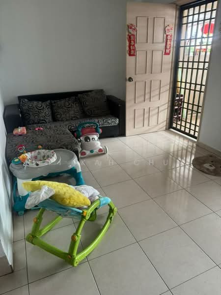 2-storey Terraced House for Sale in Taman Bukit Galena (Seremban) - Lai Kah Chun - Living Room - PropertyGuru.com.my