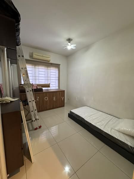 Pangsapuri untuk Disewa di Larkin Residence - Zoey Lee - Bedroom - PropertyGuru.com.my