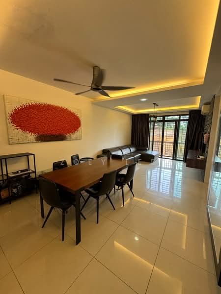 Pangsapuri untuk Disewa di Larkin Residence - Zoey Lee - Living Room - PropertyGuru.com.my
