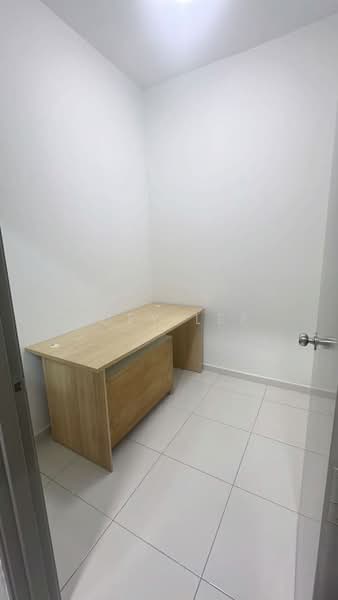 Service Residence for Sale at Sky Gardens Residences - Zoey Lee - Study - PropertyGuru.com.my