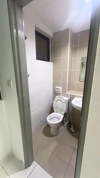 Service Residence for Sale at Sky Gardens Residences - Zoey Lee - Bathroom - PropertyGuru.com.my