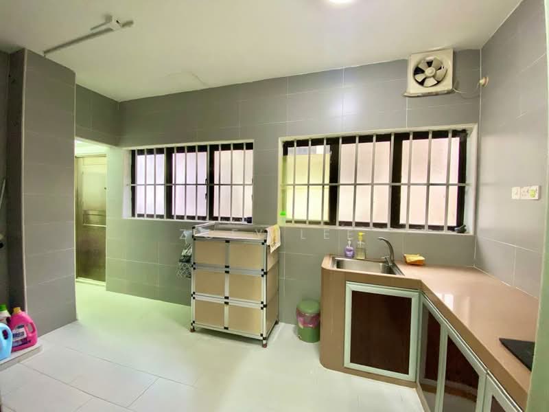 Rumah Teres 2 Tingkat untuk Dijual di Perling (Johor) - Zoey Lee - Kitchen - PropertyGuru.com.my