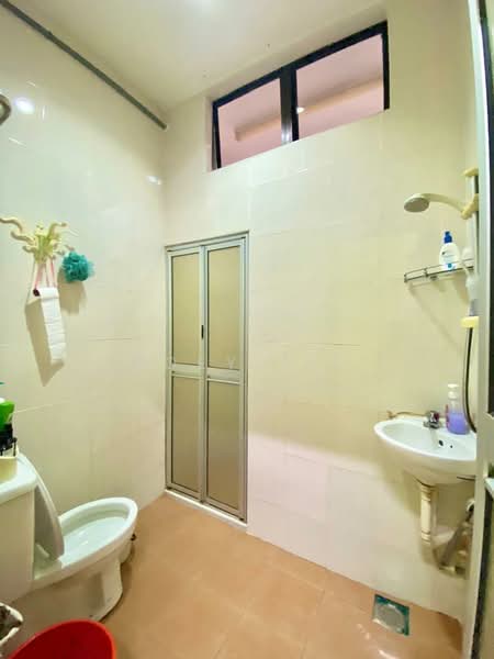 Rumah Teres 2 Tingkat untuk Dijual di Perling (Johor) - Zoey Lee - Bathroom - PropertyGuru.com.my
