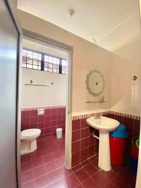 Rumah Teres 2 Tingkat untuk Dijual di Perling (Johor) - Zoey Lee - Bathroom - PropertyGuru.com.my