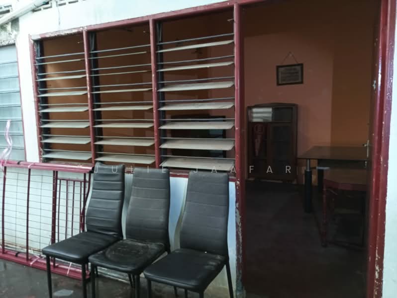 1-storey Terraced House for Sale in Pandamaran (Klang) - Julie Jaafar - Interior - PropertyGuru.com.my