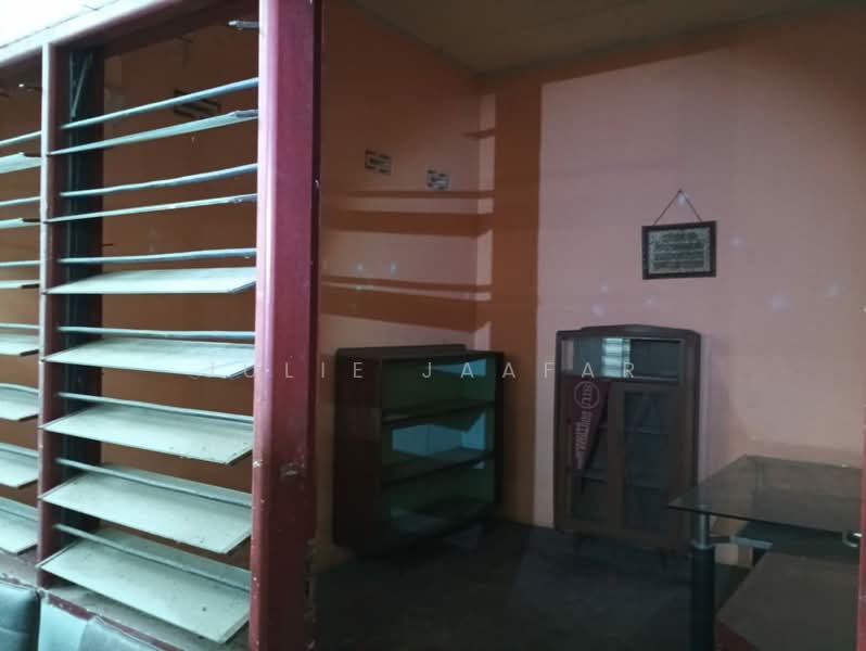 1-storey Terraced House for Sale in Pandamaran (Klang) - Julie Jaafar - Interior - PropertyGuru.com.my